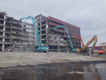 大和建設株式会社 令和2年　県立中央病院既存本館等解体