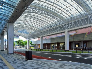 大和建設株式会社 平成25年　鳥取駅前太平線シェルター 「バードハット」