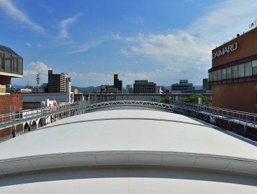 大和建設株式会社 平成25年　鳥取駅前太平線シェルター 「バードハット」