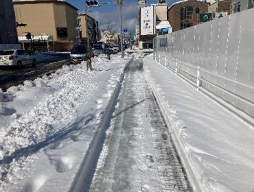 歩道の除雪作業について（雪の日のおはなし part 2)